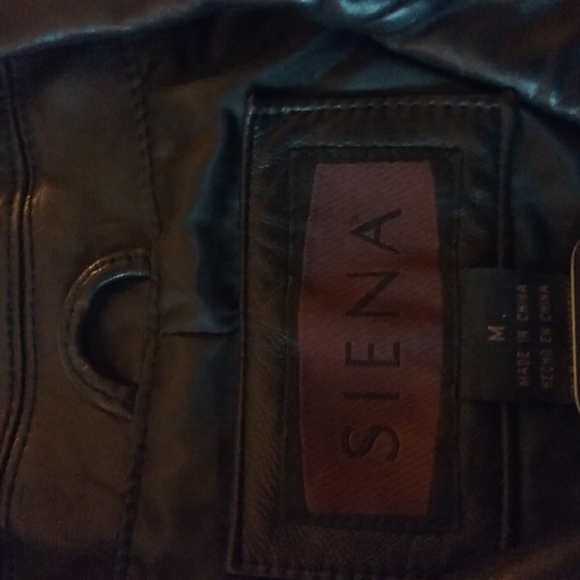 Leather Jacket - Picture 2 of 6